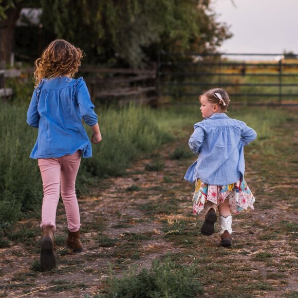 Meet your Posher, Abby - Picture 1 of 1